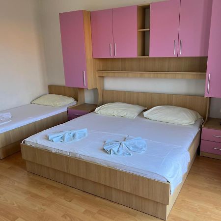 Apartmani Kacola Tučepi Esterno foto
