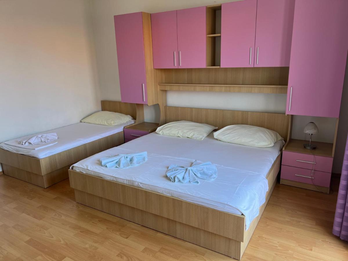 Apartmani Kacola Tučepi Esterno foto