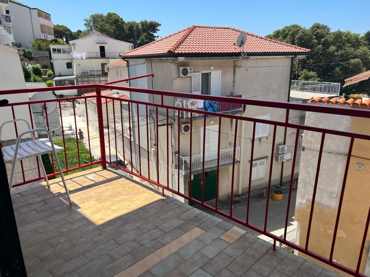 Apartmani Kacola Tučepi Esterno foto